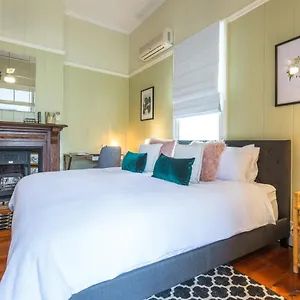 99 Kirkland *** Brisbane